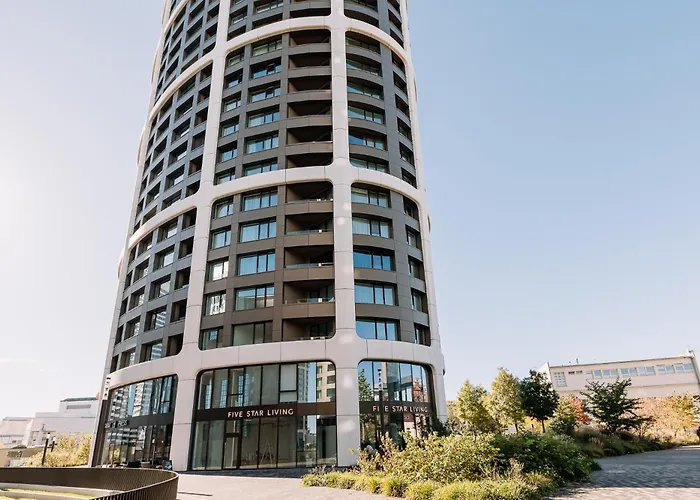 Skau Sky Park By Zaha Hadid 22 Floor 1 Tower Panoramic View Free Parking