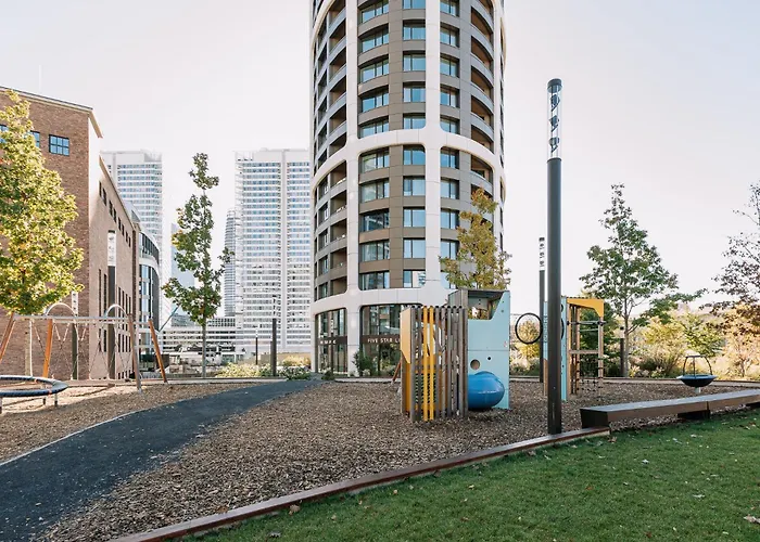 Skau Sky Park By Zaha Hadid 22 Floor 1 Tower Panoramic View Free Parking